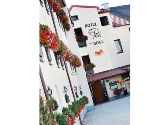 Hotel Zur Post ザンクト・ヴァーレンティーン エクステリア 写真